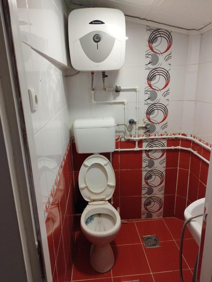 Small Apartment Private Bathroom Strong Wi-Fi Белград Екстер'єр фото