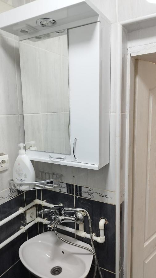 Small Apartment Private Bathroom Strong Wi-Fi Белград Екстер'єр фото